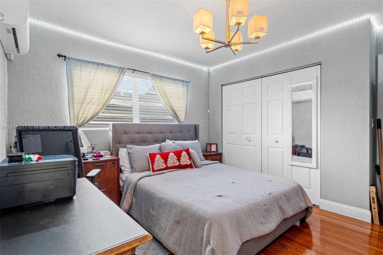 5717 Mayo St, Hollywood, FL 33023 Photo