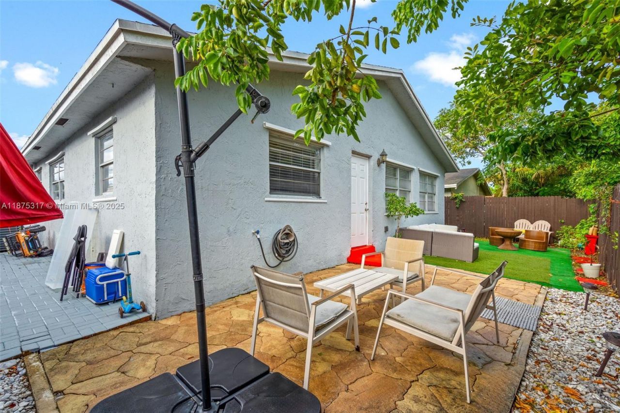 5717 Mayo St, Hollywood, FL 33023 Photo