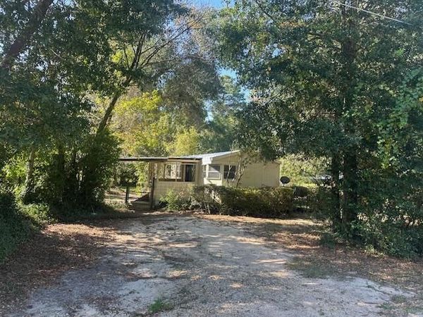 143 W Heather Avenue, DeFuniak Springs, FL 32433