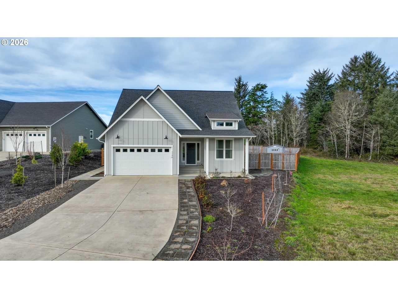 1190 SE Bugle Ave, Warrenton, OR 97146 Main Photo