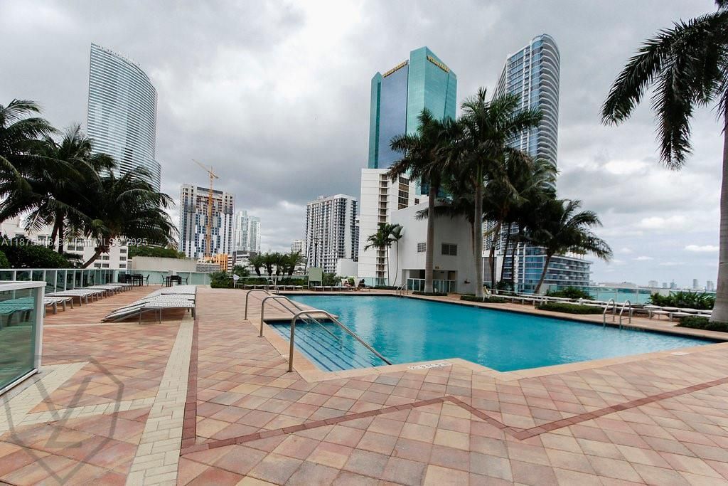 41 SE 5th St, Unit 1604, Miami, FL 33131 Photo