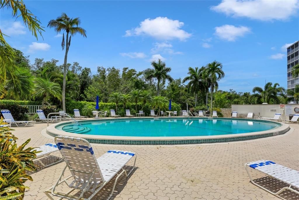 1 Bluebill Ave, Unit 803, Naples, FL 34108 Photo