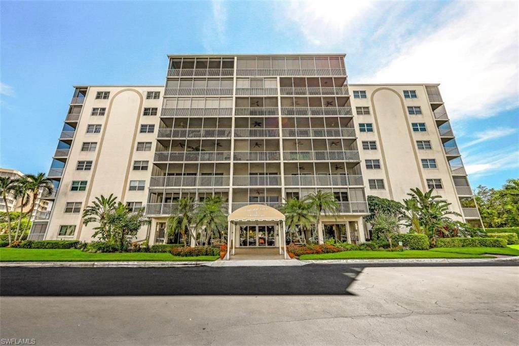 1 Bluebill Ave, Unit 803, Naples, FL 34108 Photo