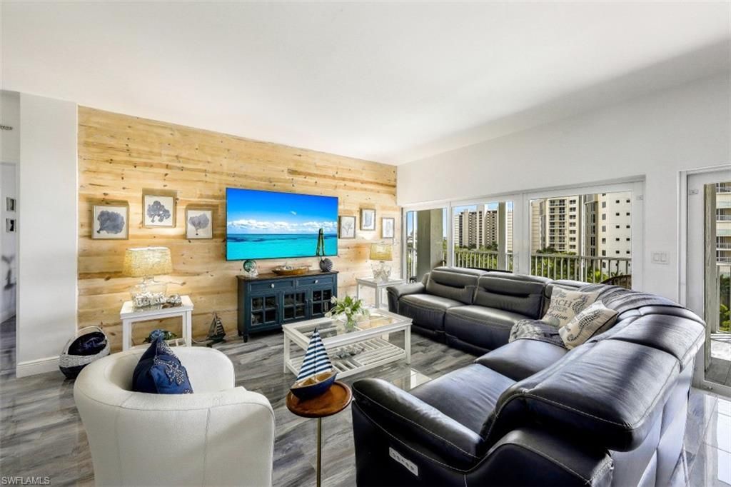 1 Bluebill Ave, Unit 803, Naples, FL 34108 Photo