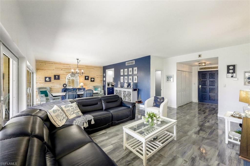 1 Bluebill Ave, Unit 803, Naples, FL 34108 Photo