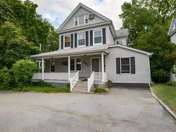 454 Main Street, Port Washington, NY 11050