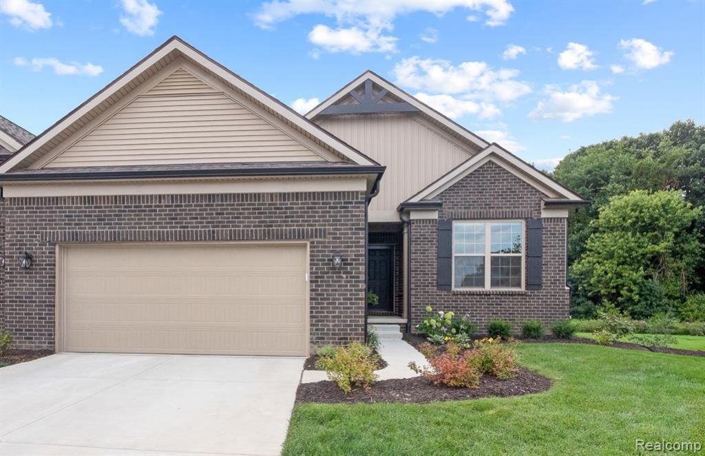 833 Kelpie Drive, Pittsfield Township, MI 48108 Main Photo