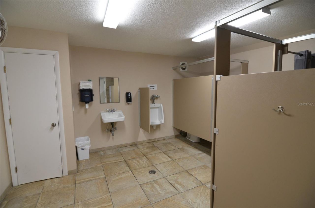 4420 Exeter Drive, Unit 208, Longboat Key, FL 34228 Photo