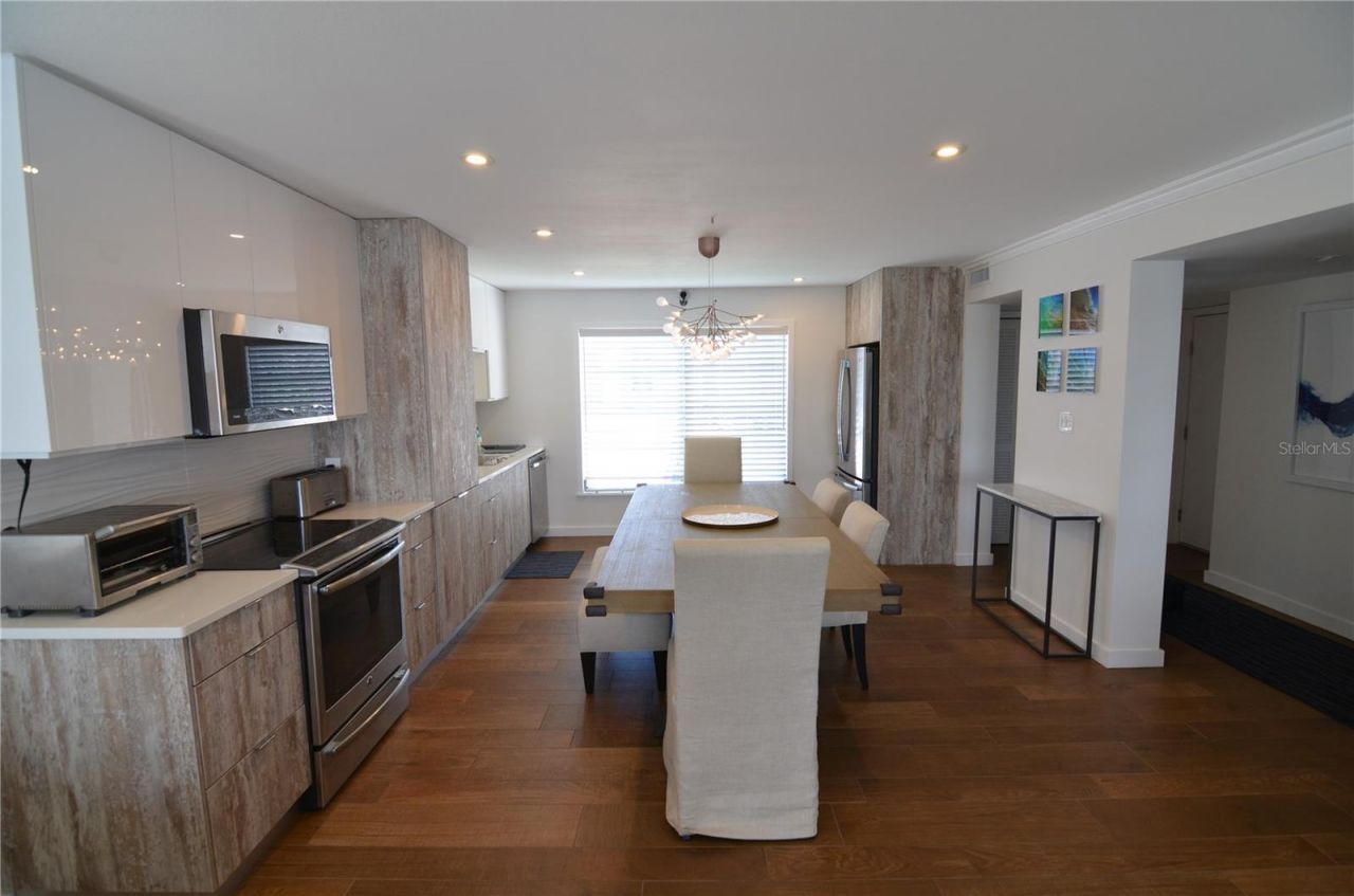 4420 Exeter Drive, Unit 208, Longboat Key, FL 34228 Photo