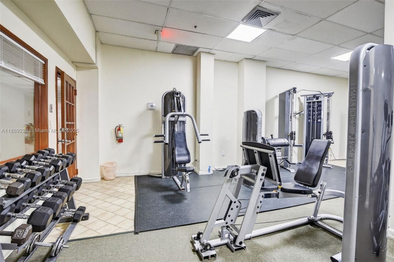 210 174th St, Unit 1703, Sunny Isles Beach, FL 33160 Photo