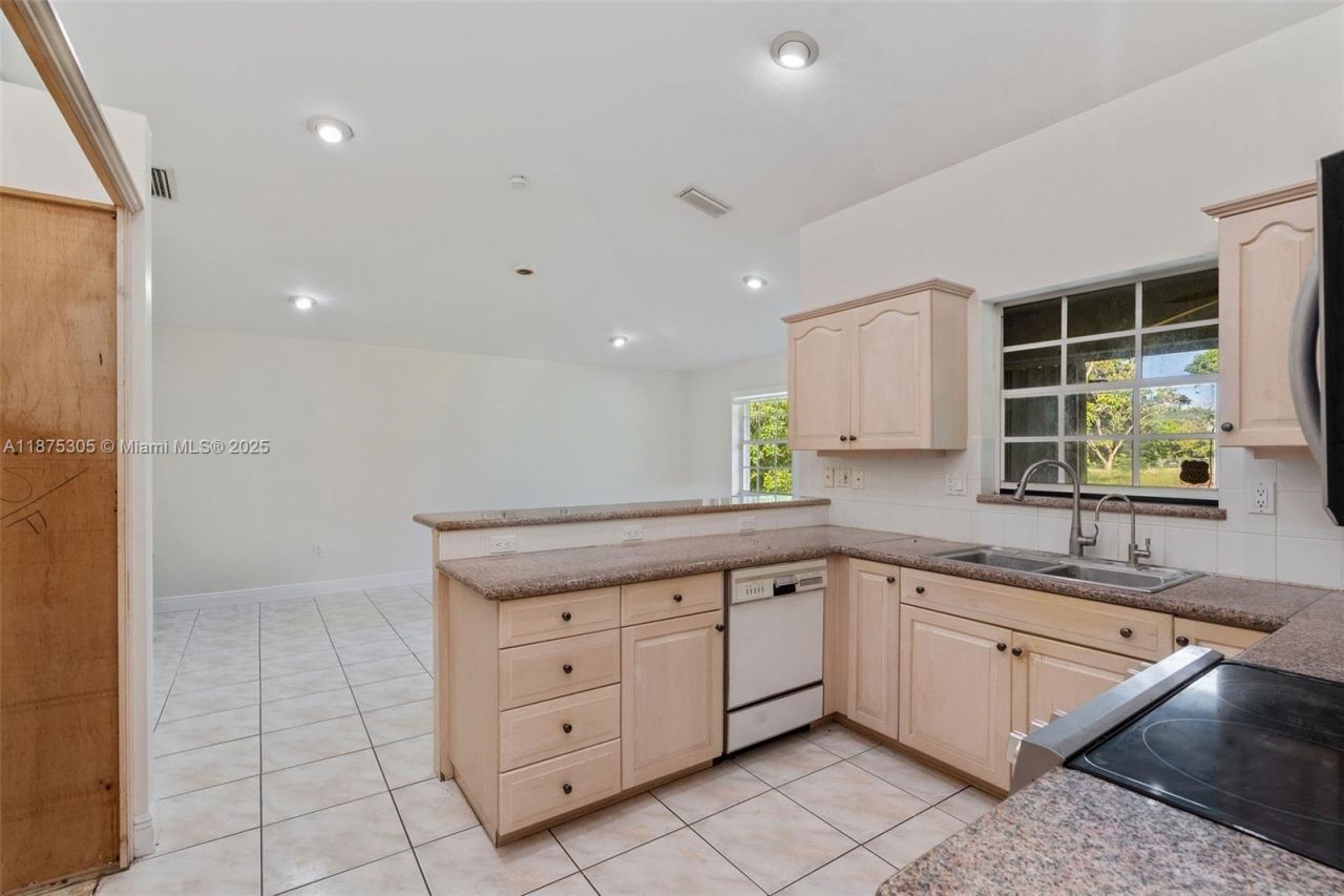 16035 SW 173rd Ave, Miami, FL 33187 Photo