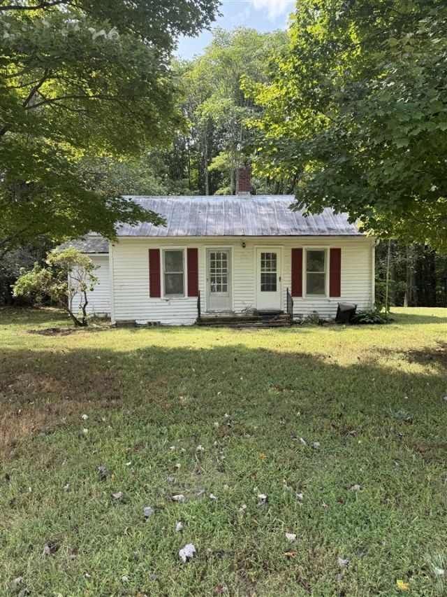 9137 Holland Road, Scottsville, KY 42164 Main Photo