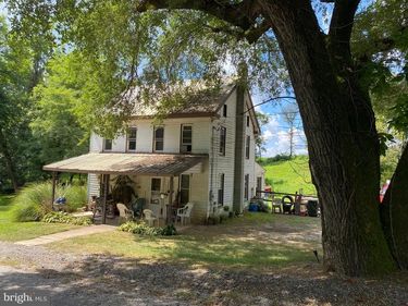 10400 ENFIELD ROAD, FELTON, PA 17322