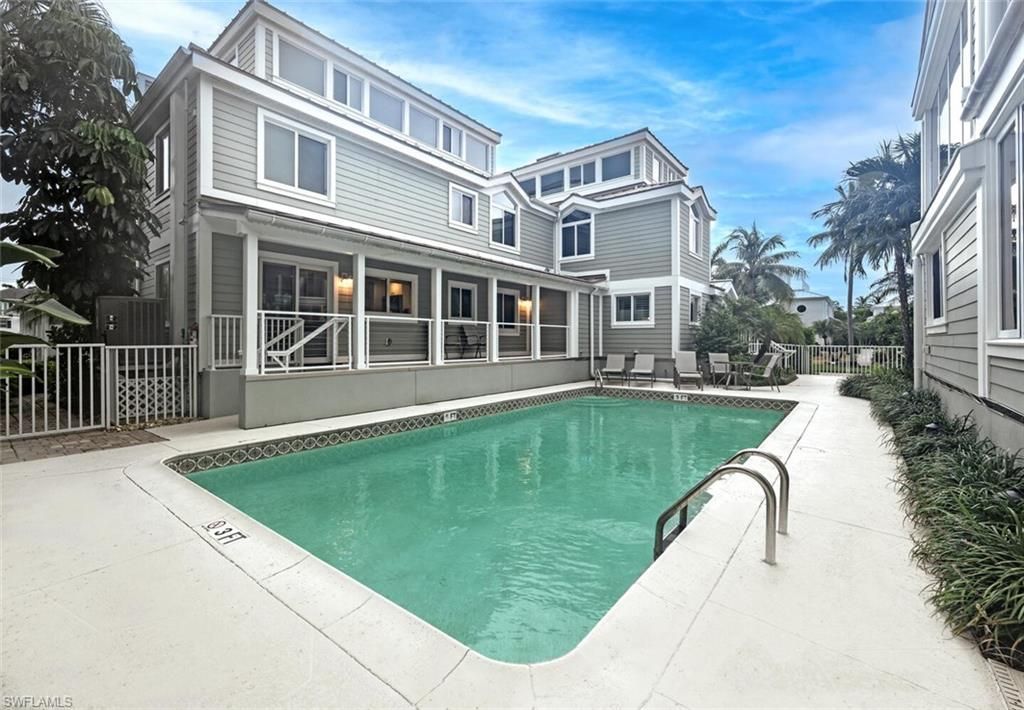 180 6th Ave S, Unit 3, Naples, FL 34102 Photo