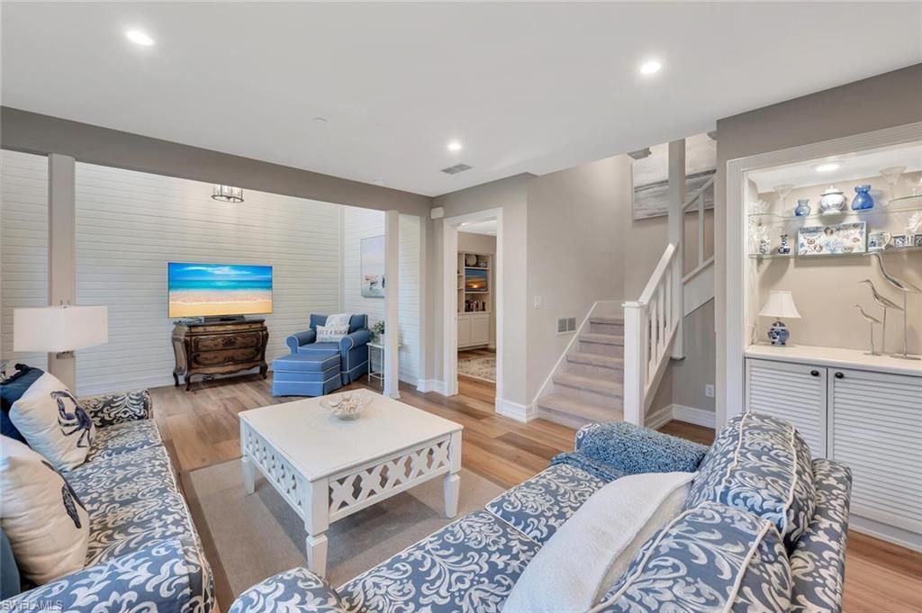 180 6th Ave S, Unit 3, Naples, FL 34102 Photo