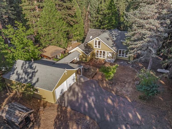 3788 Lake Almanor Drive, Lake Almanor, CA 96137