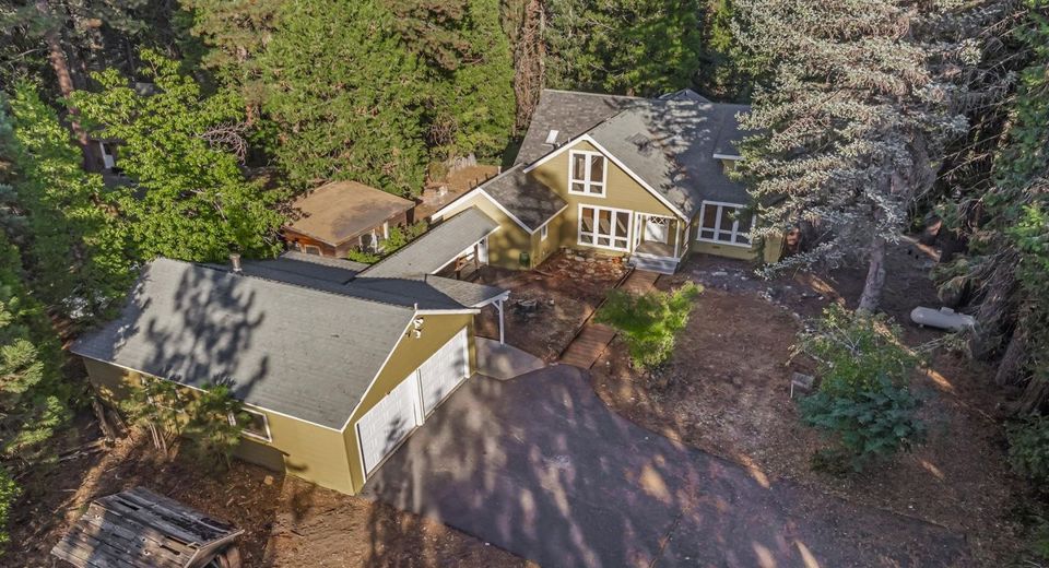 3788 Lake Almanor Drive, Lake Almanor, CA 96137 Photo