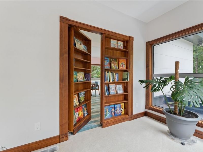 3863 Granger Road, Bath, OH 44333 Photo 19