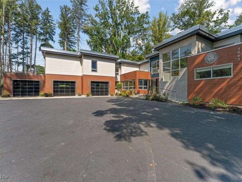 3863 Granger Road, Bath, OH 44333 Photo 3