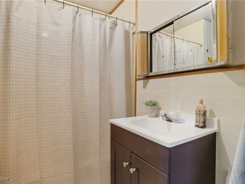 10832 Indian Hollow Road, Elyria, OH 44035 Photo 11