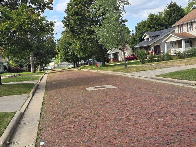 475 Lamson Avenue, Bedford, OH 44146 Photo 17