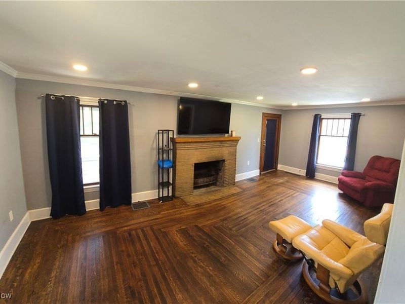 475 Lamson Avenue, Bedford, OH 44146 Photo 5