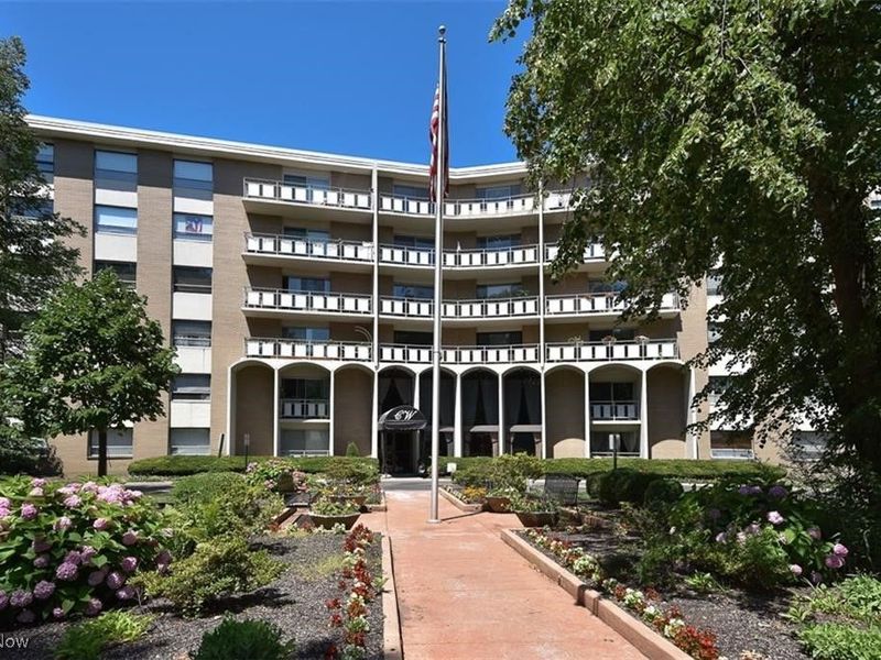 3400 Wooster Road, Unit 301, Rocky River, OH 44116 Photo 1