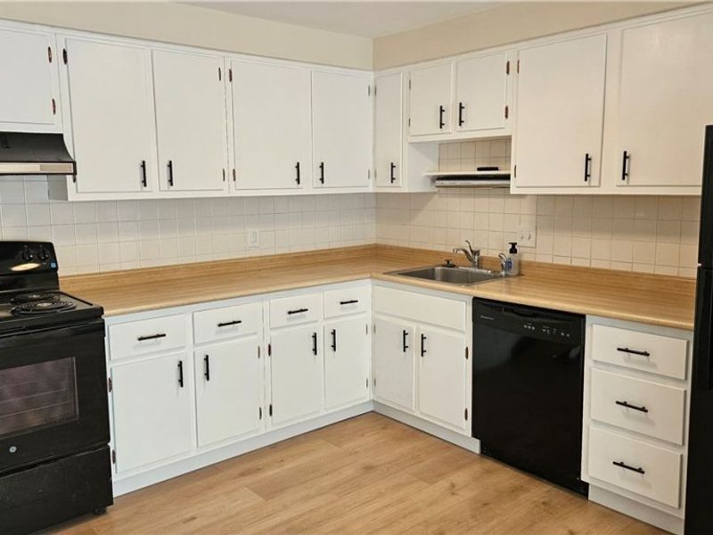 3400 Wooster Road, Unit 301, Rocky River, OH 44116 Photo 5