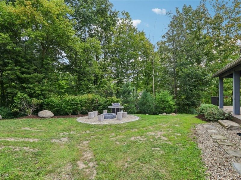 16510 Bundysburg Road, Middlefield, OH 44062 Photo 19