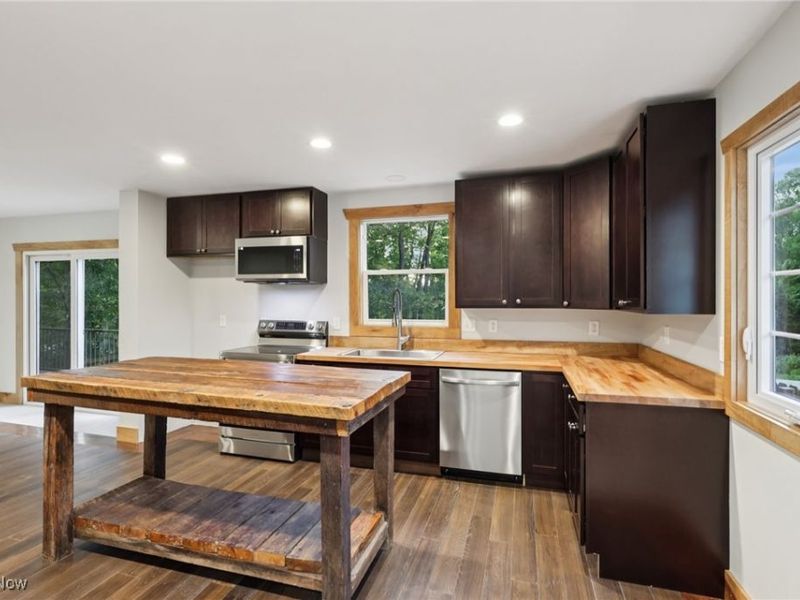 16510 Bundysburg Road, Middlefield, OH 44062 Photo 26