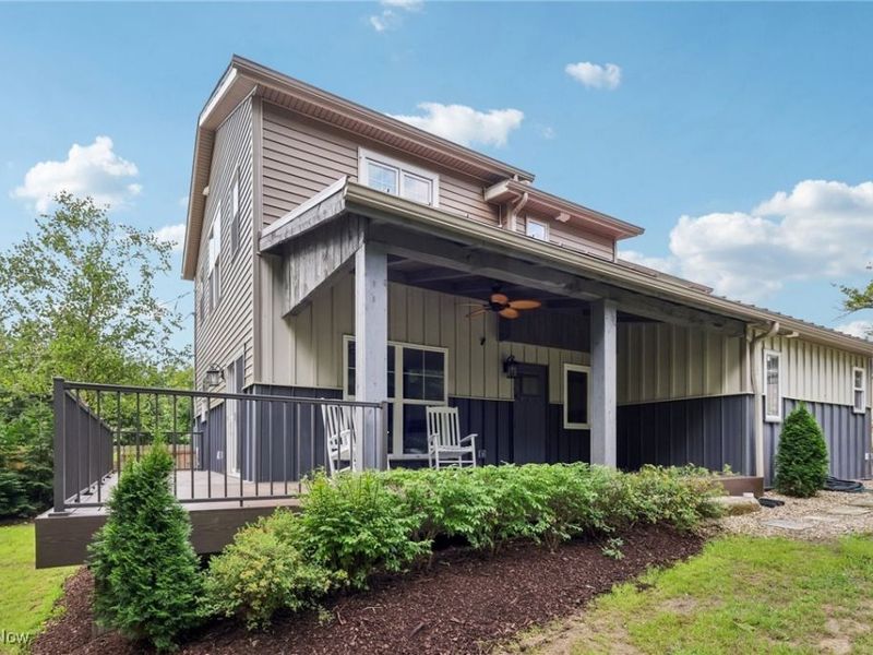 16510 Bundysburg Road, Middlefield, OH 44062 Photo 4