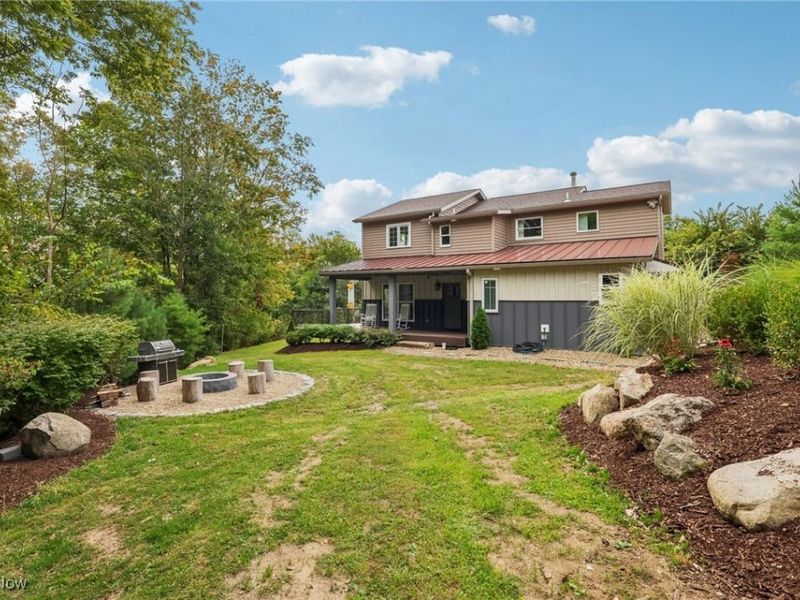 16510 Bundysburg Road, Middlefield, OH 44062 Photo 5