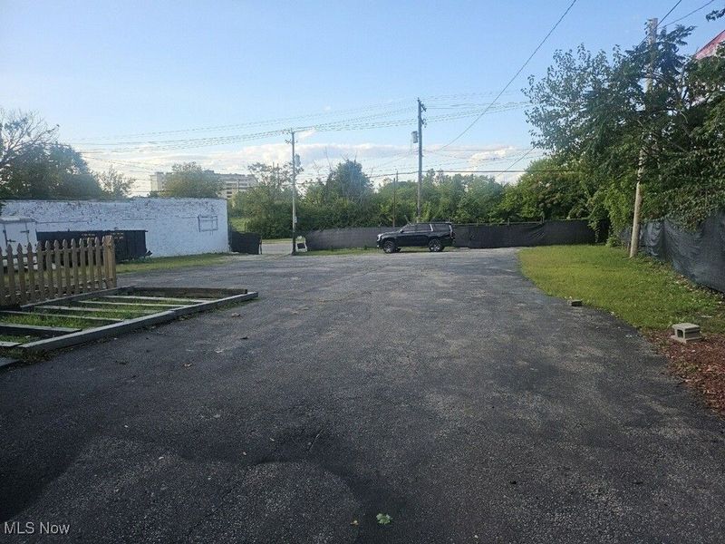 10210 Woodland Avenue, Cleveland, OH 44104 Photo 13