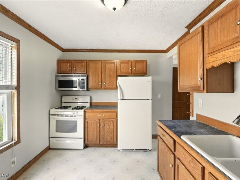 427 S Union Avenue, Alliance, OH 44601 Photo 35