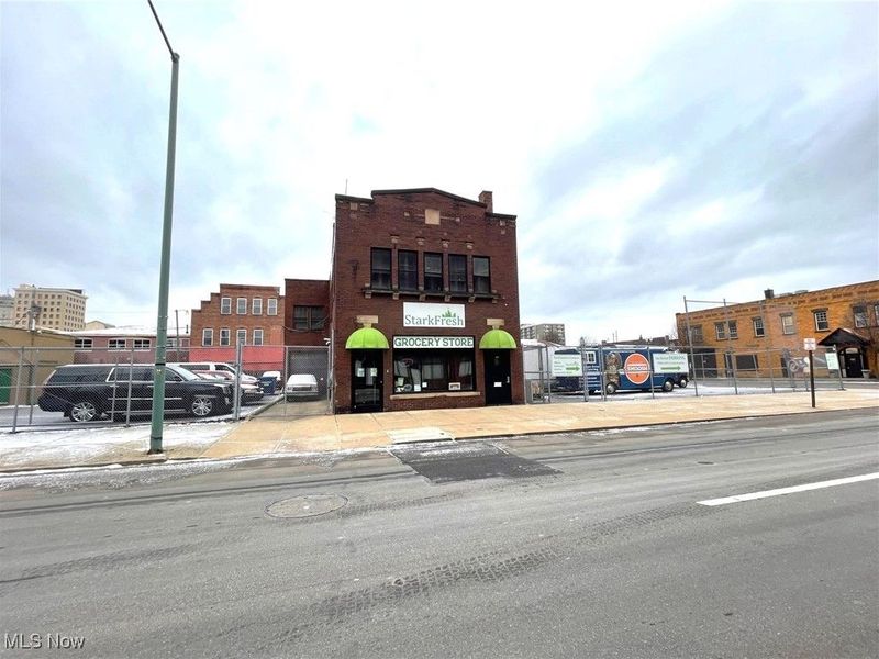 321 Cherry Avenue NE, Canton, OH 44702 Photo 15