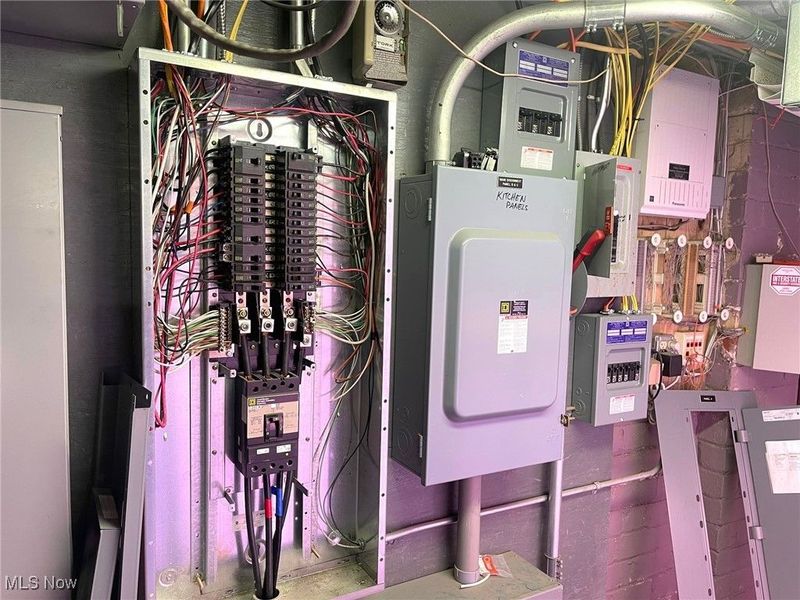 321 Cherry Avenue NE, Canton, OH 44702 Photo 26