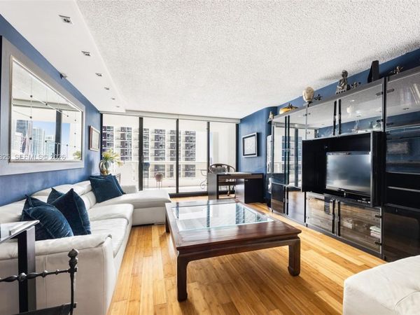 1717 N Bayshore Dr, Unit A-3042, Miami, FL 33132