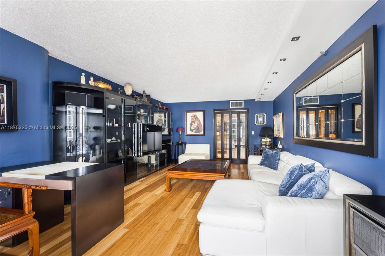 1717 N Bayshore Dr, Unit A-3042, Miami, FL 33132 Photo