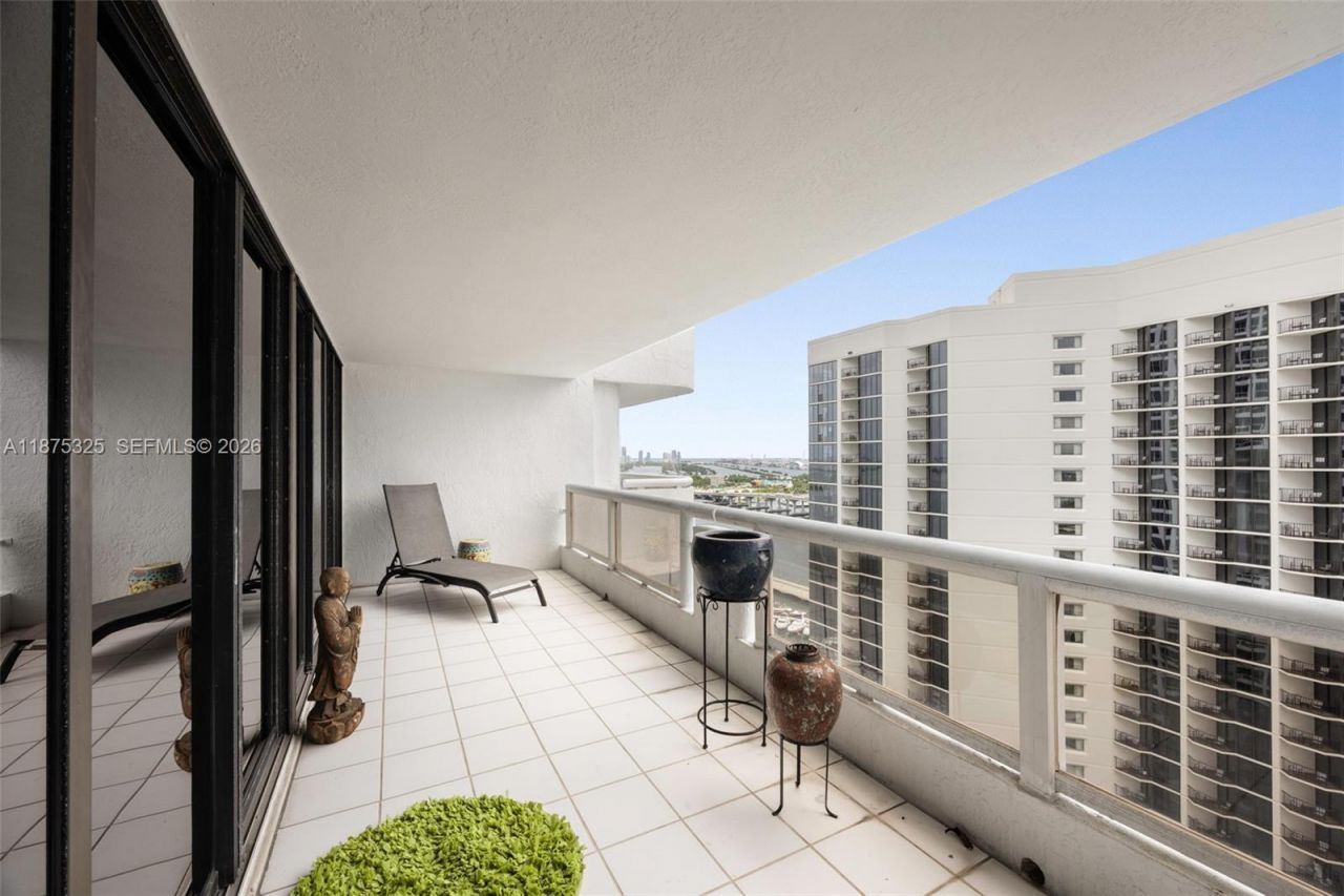1717 N Bayshore Dr, Unit A-3042, Miami, FL 33132 Photo