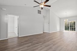 510 Woodside Dr. photo 4