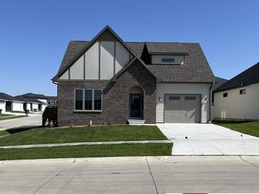 9508 Far Niente Lane, Lincoln, NE 68526