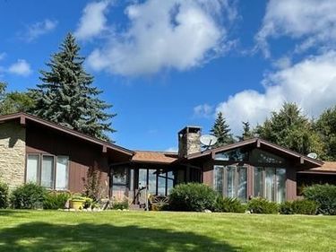 919 N Main Street, Starbuck, MN 56381