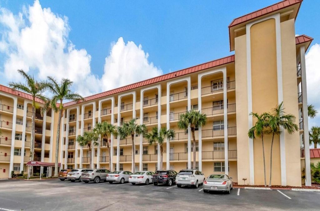 100 Paradise Harbour 502 Boulevard, Unit 502, North Palm Beach, FL 33408 Photo