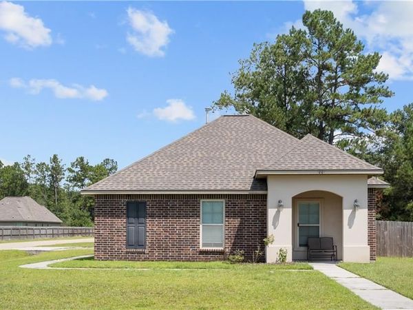 1001 E CREEK Court, Covington, LA 70435