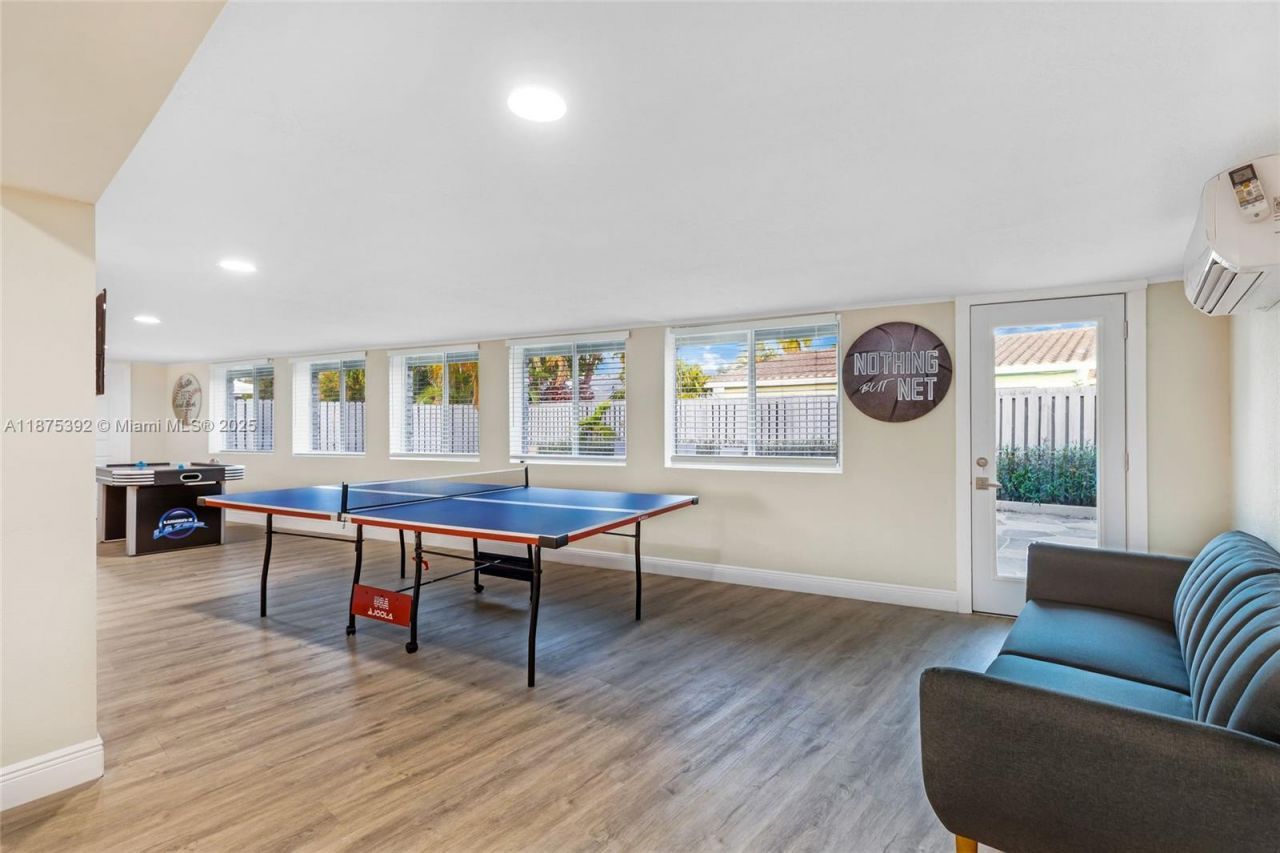 5740 NE 19th Ave, Fort Lauderdale, FL 33308 Photo