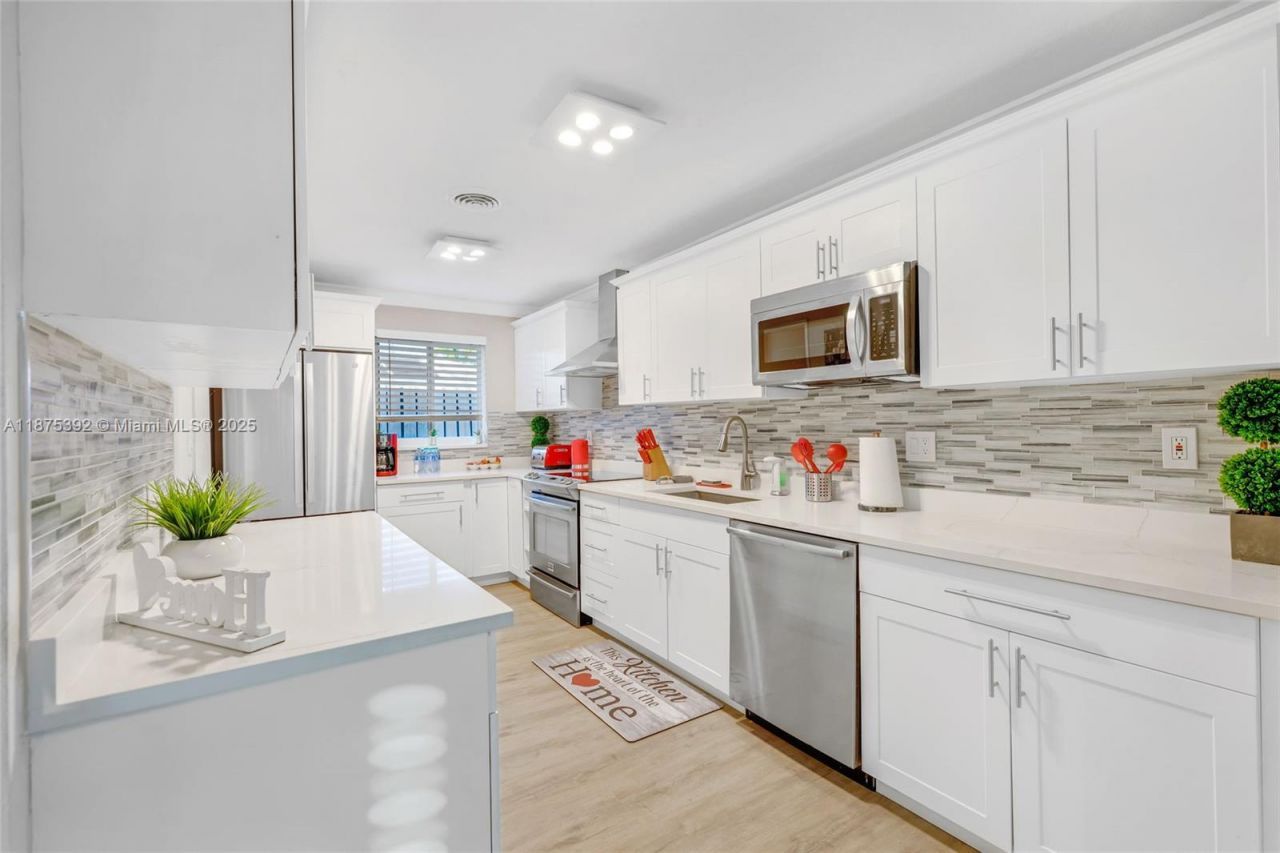 5740 NE 19th Ave, Fort Lauderdale, FL 33308 Photo