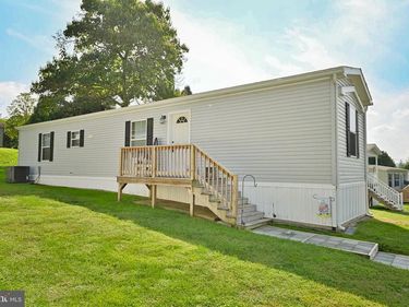 3 PONDEROSA LANE, NEW PROVIDENCE, PA 17560