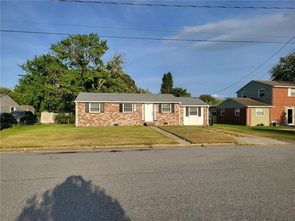 2000 Beall Drive, Hampton, VA 23663 Main Photo