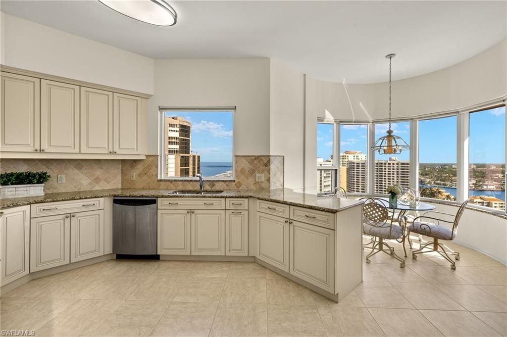 4251 Gulf Shore Blvd N, Unit PH-A, Naples, FL 34103 Photo