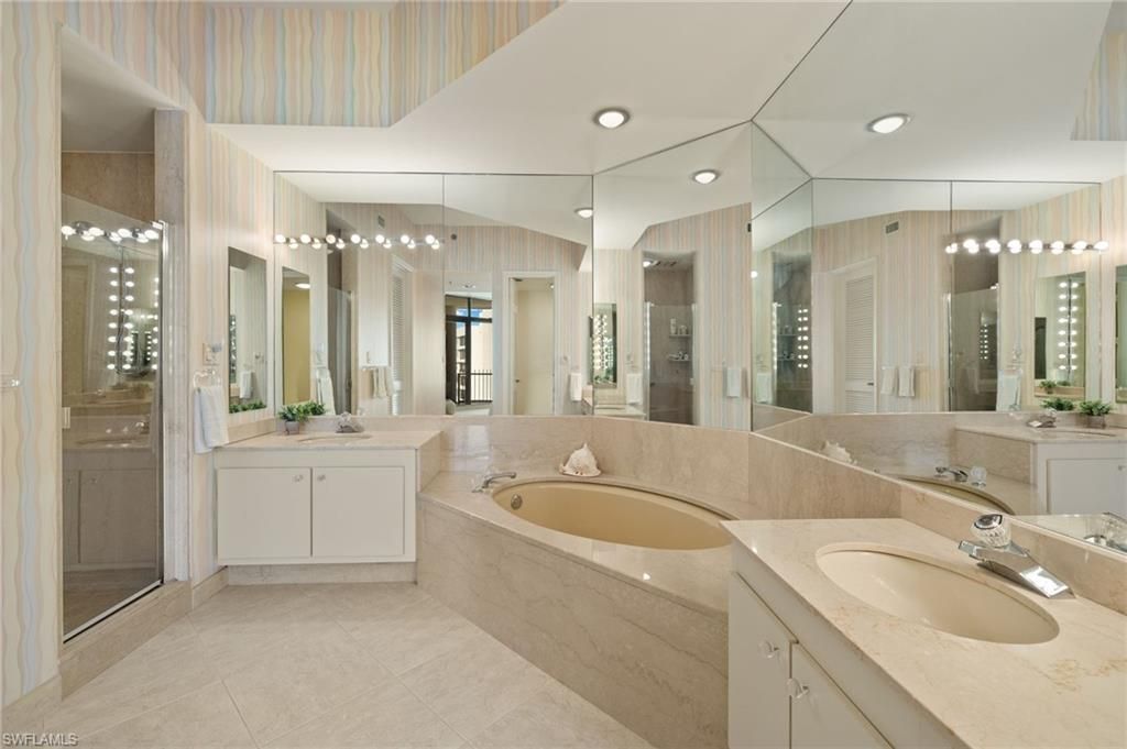 4251 Gulf Shore Blvd N, Unit PH-A, Naples, FL 34103 Photo